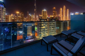 Luxury Top Floor, with full Burj Khalifa View